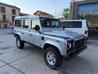 Usata Land Rover Defender 122 CV (89 kW) 2011 Argento Station wagon