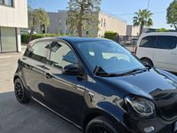 Usata Smart ForFour Superpassion 90 CV (66 kW) 2019 Nero Utilitaria