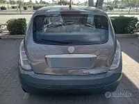 Usata Lancia Ypsilon 69 CV (50 kW) 2005 Grigio Utilitaria