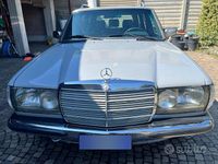 Begagnad Mercedes 200 109 HK (80 kW) 1984 Grå Kombi