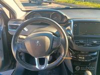 Usata Peugeot 2008 120 CV (88 kW) 2019 Grigio SUV