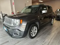 Usata Jeep Renegade Limited 140 CV (102 kW) 2016 Grigio SUV