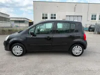 Usata Renault Modus Dynamique 75 CV (55 kW) 2009 Nero Monovolume