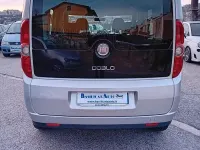 Usata Fiat Doblò Emotion 90 CV (66 kW) 2012 Grigio Monovolume