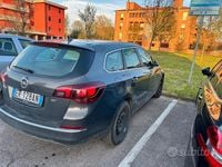 Usata Opel Astra 130 CV (95 kW) 2013 Grigio Station wagon