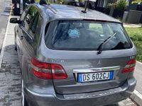 Usata Mercedes B200 140 CV (102 kW) 2008 Grigio Monovolume