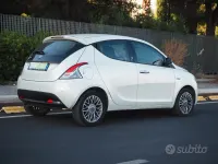Usata Lancia Ypsilon Silver 69 CV (50 kW) 2011 Bianco Utilitaria