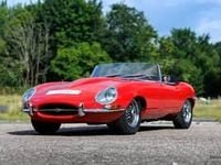 Usata Jaguar E-Type 269 CV (197 kW) 1963 Rosso Cabrio