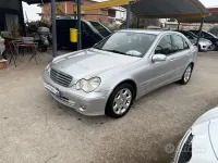 Gebraucht Mercedes C220 Avantgarde 150 PS (110 kW) 2005 Grau Limousine