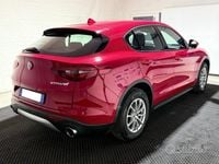 Usata Alfa Romeo Stelvio Business 160 CV (117 kW) 2019 Rosso pastello SUV