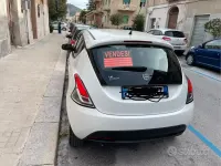Usata Lancia Ypsilon 80 CV (58 kW) 2015 Bianco Utilitaria