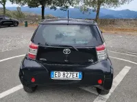 Usata Toyota iQ Sol 68 CV (50 kW) 2010 Nero Utilitaria