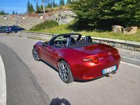 Usata Mazda MX5 Exclusive-Line 184 CV (135 kW) 2023 Rosso Cabrio