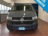 Usata VW Caravelle Trendline 110 CV (80 kW) 2021 Grigio Monovolume