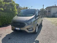 Usata Ford Tourneo Custom Titanium 133 CV (97 kW) 2018 Beige Furgone