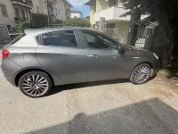 Usado Alfa Romeo Giulietta 175 CV (128 kW) 2014 Gris Utilitario