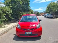 Usata Toyota Aygo 68 CV (50 kW) 2007 Rosso Utilitaria