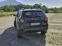 Usata Dacia Duster Journey 101 CV (74 kW) 2023 Grigio SUV
