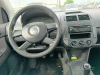 Usata VW Polo 64 CV (47 kW) 2006 Grigio Utilitaria
