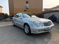 Usata Mercedes 220 2002 Grigio Berlina