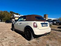 Usata Mini Cooper Cabriolet 120 CV (88 kW) 2009 Beige Cabrio