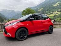Usata Toyota Aygo X-cite 69 CV (50 kW) 2018 Rosso Utilitaria