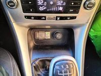 Begagnad Lancia Delta 165 HK (121 kW) 2009 Vit Halvkombi