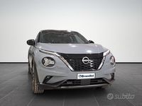 Usata Nissan Juke Tekna 143 CV (105 kW) 2023 Grigio medio met. / tetto nero SUV