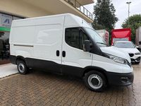 Usata Iveco Daily 115 CV (84 kW) 2020 Bianco