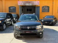 Usata Dacia Duster Lauréate 110 CV (80 kW) 2016 Grigio SUV