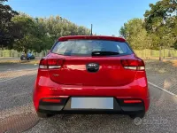 Usata Kia Rio 84 CV (61 kW) 2017 Rosso Berlina