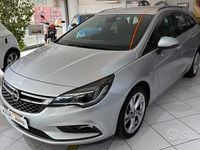 Usata Opel Astra 110 CV (80 kW) 2017 Nero Station wagon