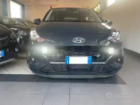 Usata Hyundai i10 67 CV (49 kW) 2022 Bluazzurro Utilitaria