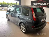 Usata Ford C-MAX Ghia 109 CV (80 kW) 2006 Grigio Monovolume