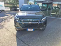 Usata Isuzu D-Max 163 CV (119 kW) 2025 Nero Pick-up