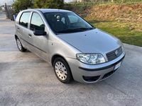 Usata Fiat Punto Dynamic 69 CV (50 kW) 2006 Grigio Utilitaria