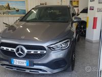 Usata Mercedes GLA200 Executive 163 CV (119 kW) 2020 Grigio SUV