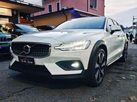 Usata Volvo V60 CC Plus 197 CV (144 kW) 2022 Bianco Station wagon