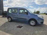 Usata Renault Kangoo 115 CV (84 kW) 2014 Blu Monovolume