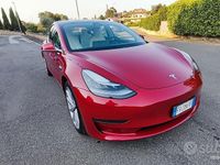 Usata Tesla Model 3 Long Range AWD 152 kW (208 CV) 2019 Rosso Berlina