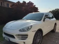 Usata Porsche Cayenne 239 CV (175 kW) 2012 Bianco SUV