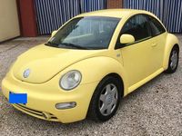Usata VW New Beetle 90 CV (66 kW) 1999 Giallo Utilitaria