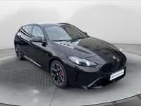 Nieuw BMW 118 150 PK (110 kW) 2025 Zwart Hatchback