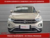 Usata VW T-Roc Style 150 CV (110 kW) 2023 Argento SUV