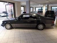 Usata Mercedes 200 122 CV (89 kW) 1992 Nero Coupé