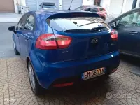 Usata Kia Rio EX 75 CV (55 kW) 2012 Bluazzurro Berlina