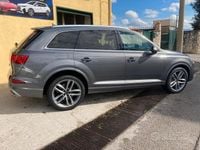 Usata Audi Q7 Ambiente 272 CV (200 kW) 2017 Grigio metallizzato SUV