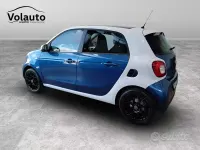 Begagnad Smart ForFour Passion 71 HK (52 kW) 2015 Vit Halvkombi