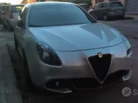 Usata Alfa Romeo Giulietta Quadrifoglio Verde 235 CV (172 kW) 2012 Grigio Utilitaria