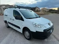 Usata Peugeot Partner 90 CV (66 kW) 2010 Bianco Monovolume